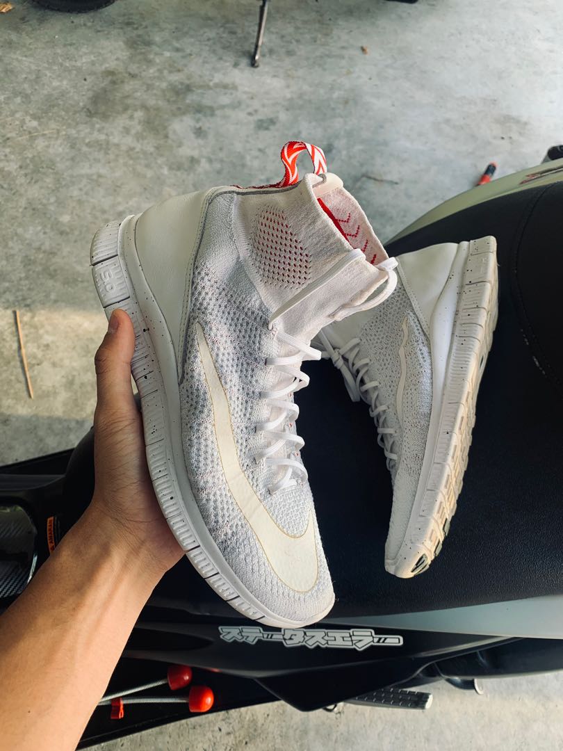 Nike free flyknit top mercurial superfly triple white