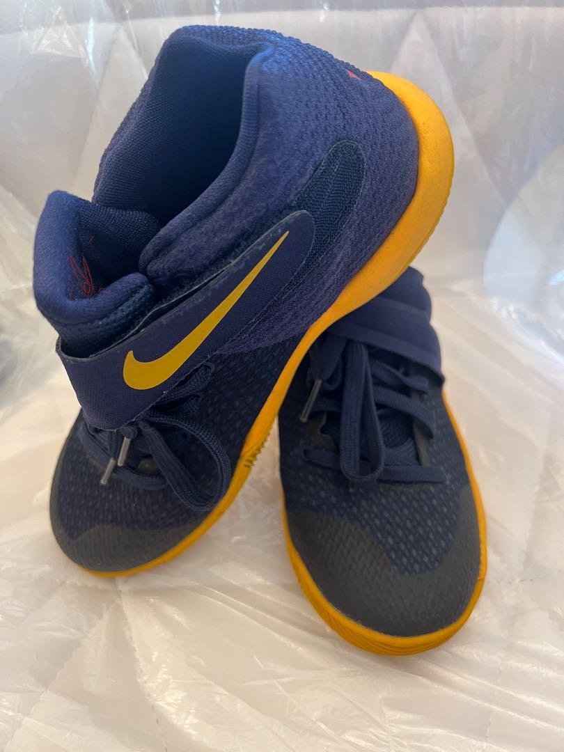 Navy blue sale kyrie 3