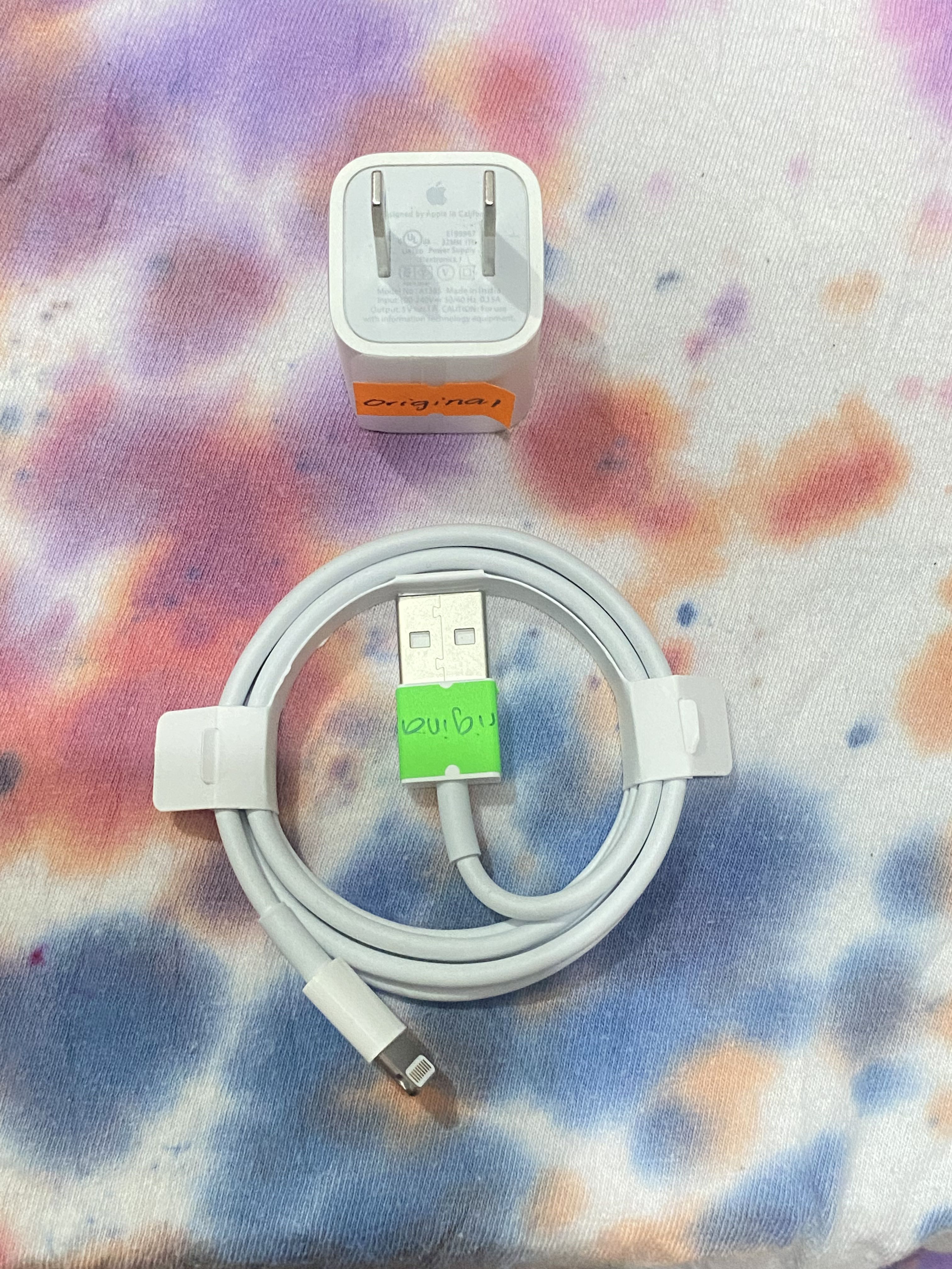 Original Apple iPhone Charger 5 watts adapter and lightning cable