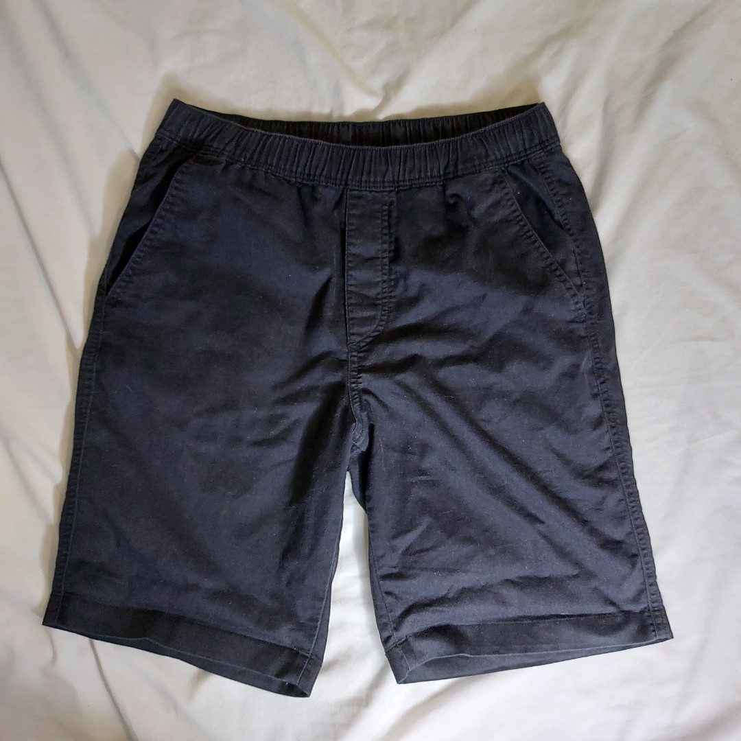 ORIGINAL Uniqlo Black EZ Shorts, Men's Fashion, Bottoms, Shorts on ...