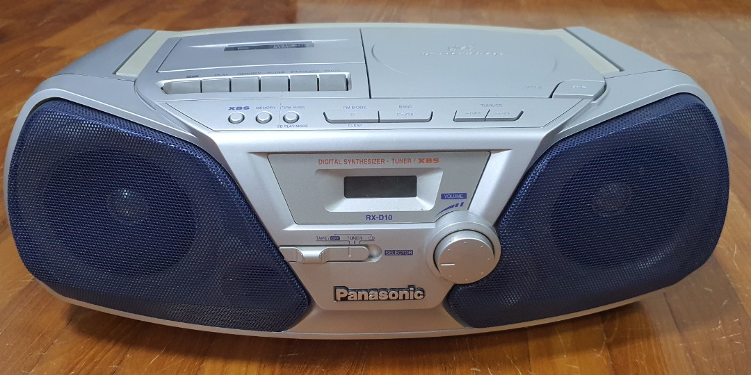 Panasonic RX-D10 CD Radio Cassette Player/Recorder.