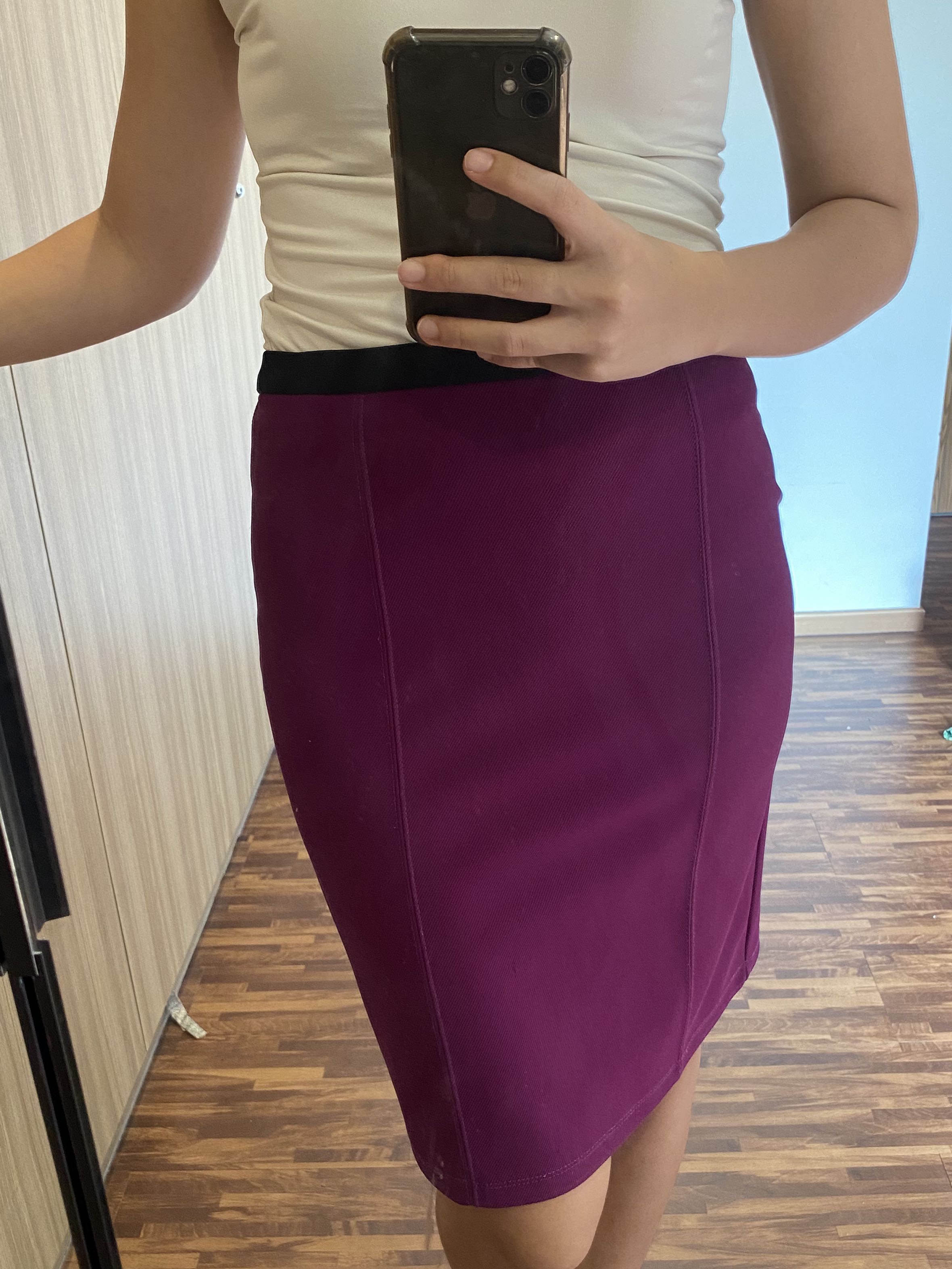 Pencil skirt rok ungu, Fesyen Wanita 
