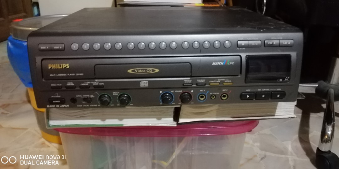 Philips CD/VCD/LD karaoke player, Hobbies & Toys, Music & Media, CDs
