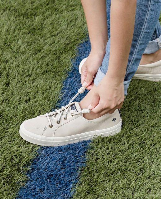 Women's crest vibe sales washable leather sneaker