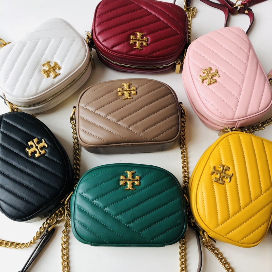 Tory Burch Kira Chevron camera bag in small, Women's Fashion, Bags