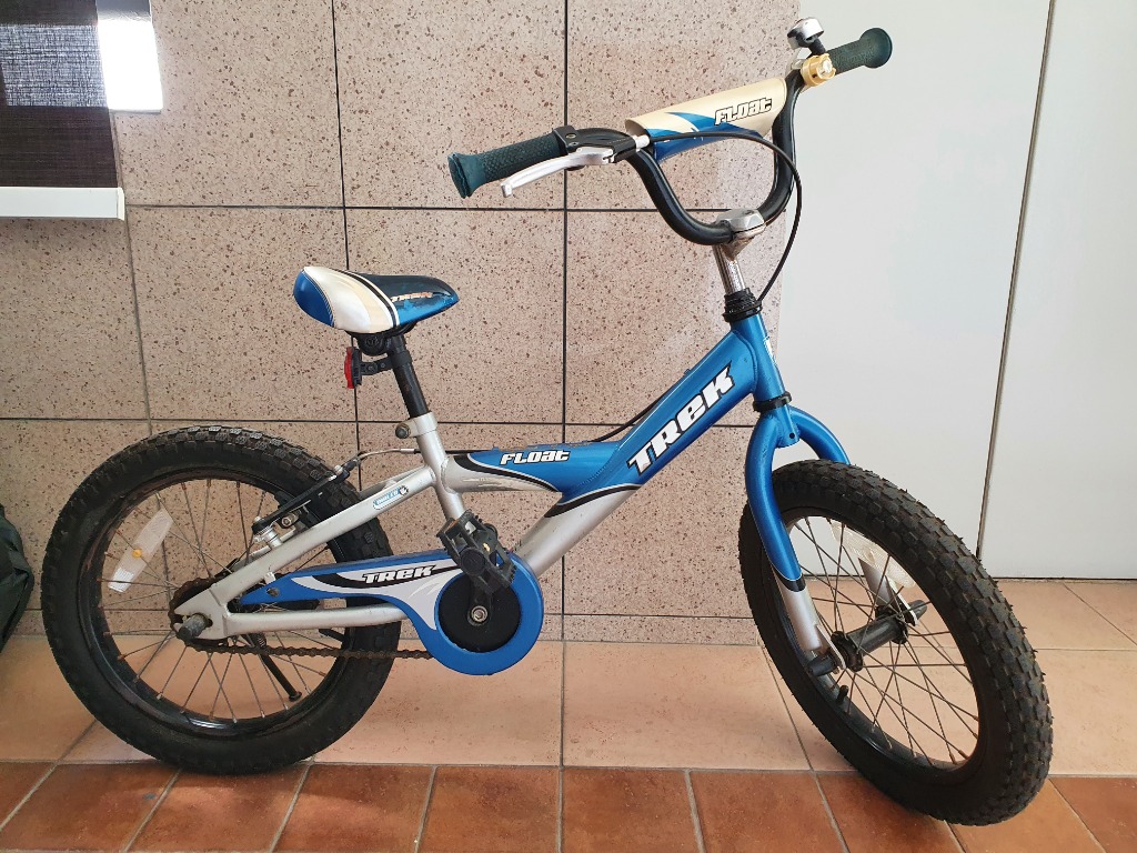 TREK Float Dialed 16 inch Kids Bike, Sports Equipment, Bicycles & Parts