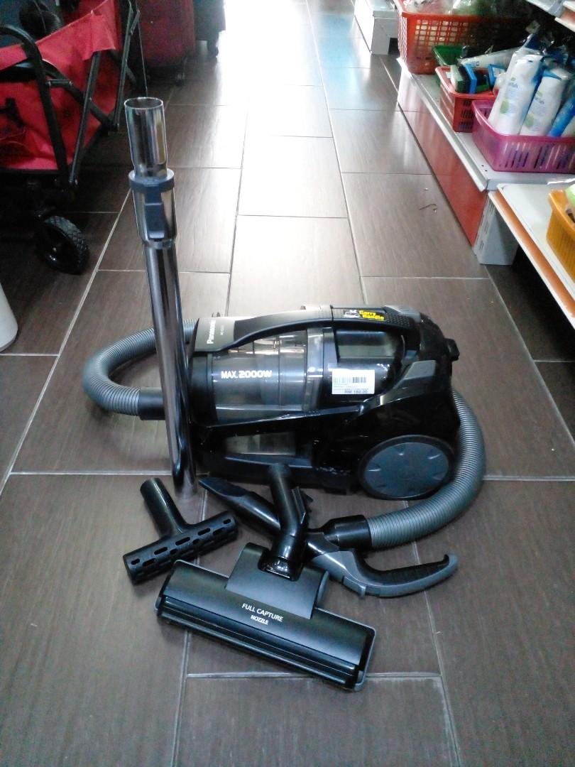 Used Panasonic MC-CL575 Vacuum Cleaner 