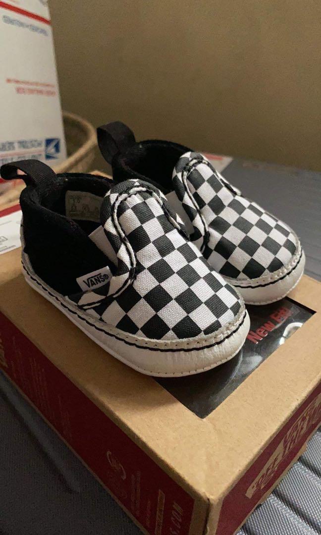 Vans Crib Shoes 0 3mos size 1 Babies Kids Babies Kids Fashion on Carousell