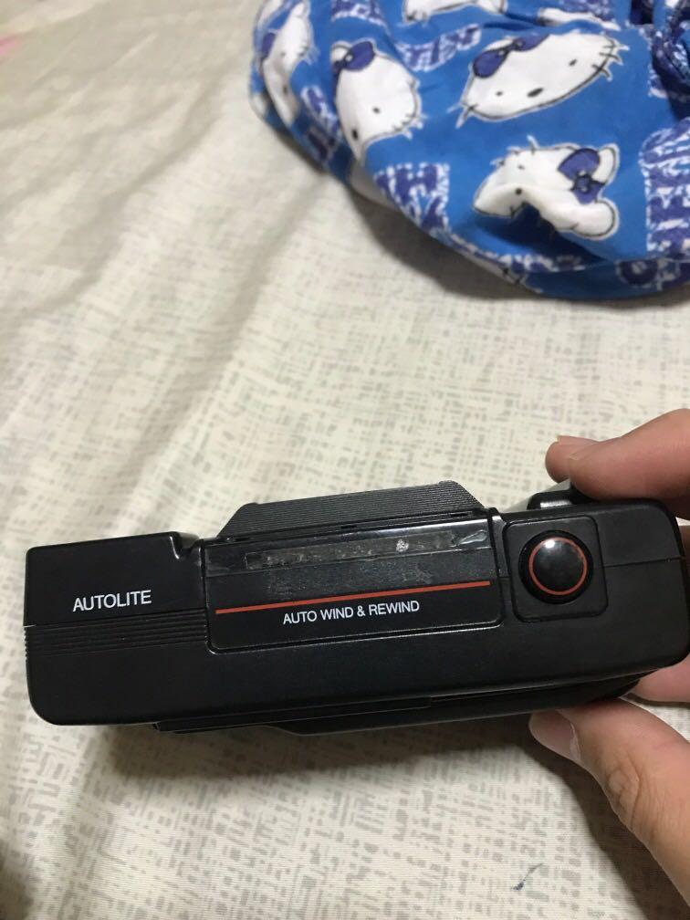 Working Film camera , flash not working, Photography, Cameras on Carousell