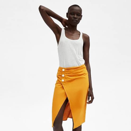 Zara linen skirt, Women's Fashion, Bottoms, Skirts on Carousell