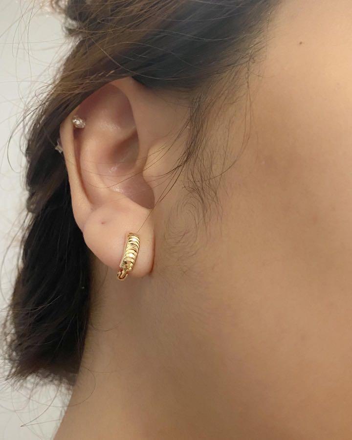 18K Saudi Gold Clip Earrings