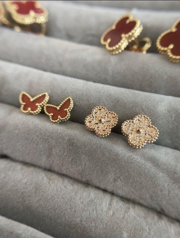 Gold custom outlet earrings