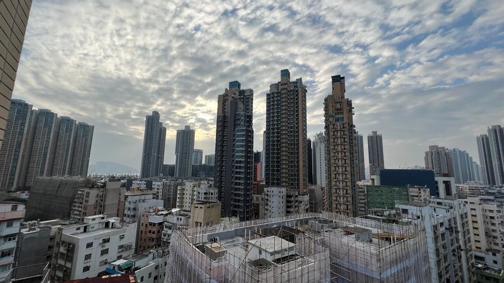 Sun Hung Kai, semi-new building, The Pulse, sky lounge, vacant possession, beautifully decorated, open city view63438726382467113