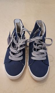 （分類：）位於 。 由 choroqcml 提交（商品編號 1143374233，圖片 1）。簡介： 。