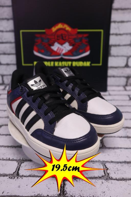 Adidas varial j store