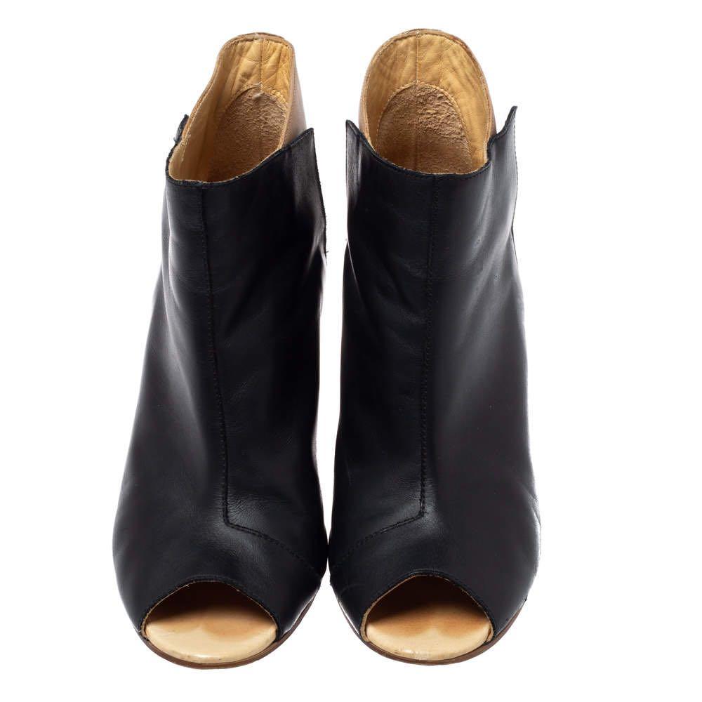 Ankle Boots maison martin margiela, Fesyen Wanita, Sepatu di Carousell Maison Martin Margiela Ankle Boots