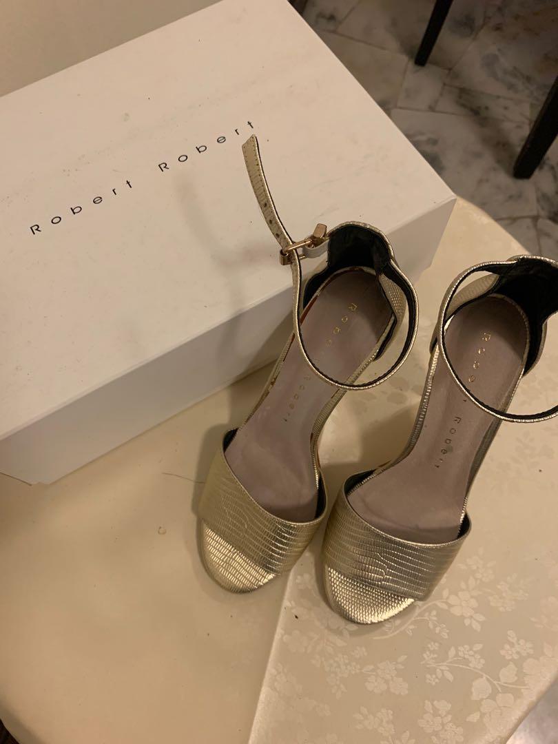 Authentic Robert Robert lizard skin gold heels bought from myers in Sydney with box