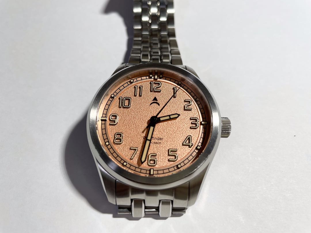 Axios Pathfinder Salmon Dial Field watch, Men's Fashion, Watches