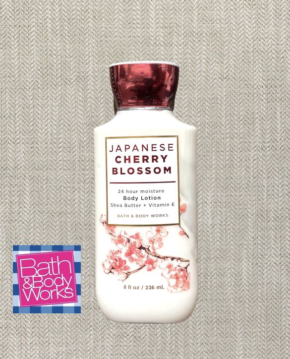 BATH & BODY WORKS JAPANESE CHERRY BLOSSOMS 24 Hour Moisture Body Lotion