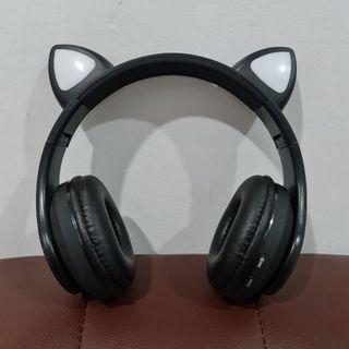 Black cat ears gamer bluetooth headphones with lights