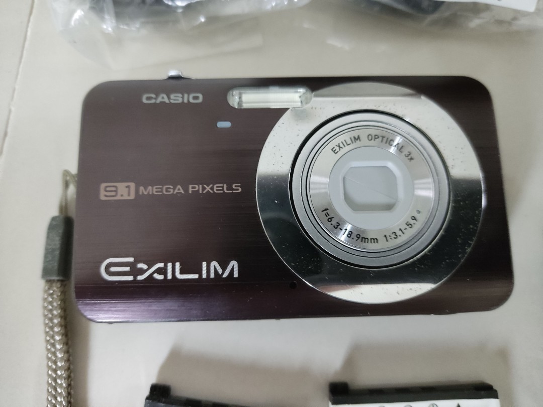 Casio Exilim 9.1MP digital camera