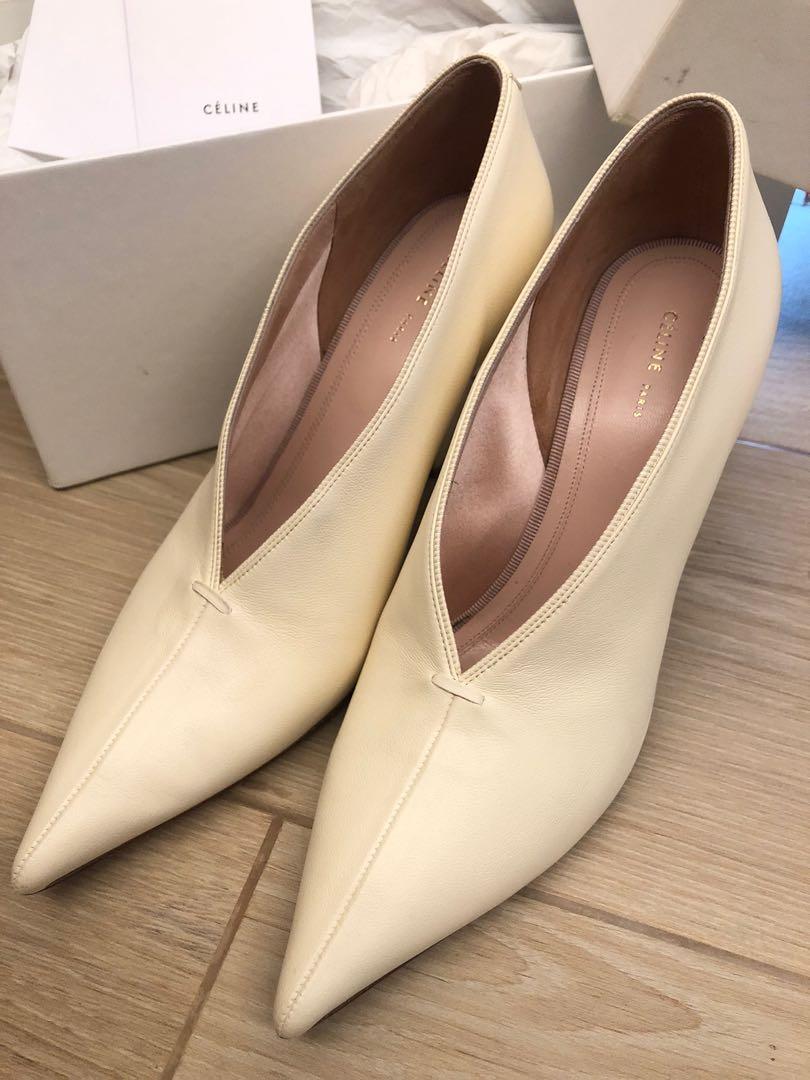 Celine v cheap neck pumps