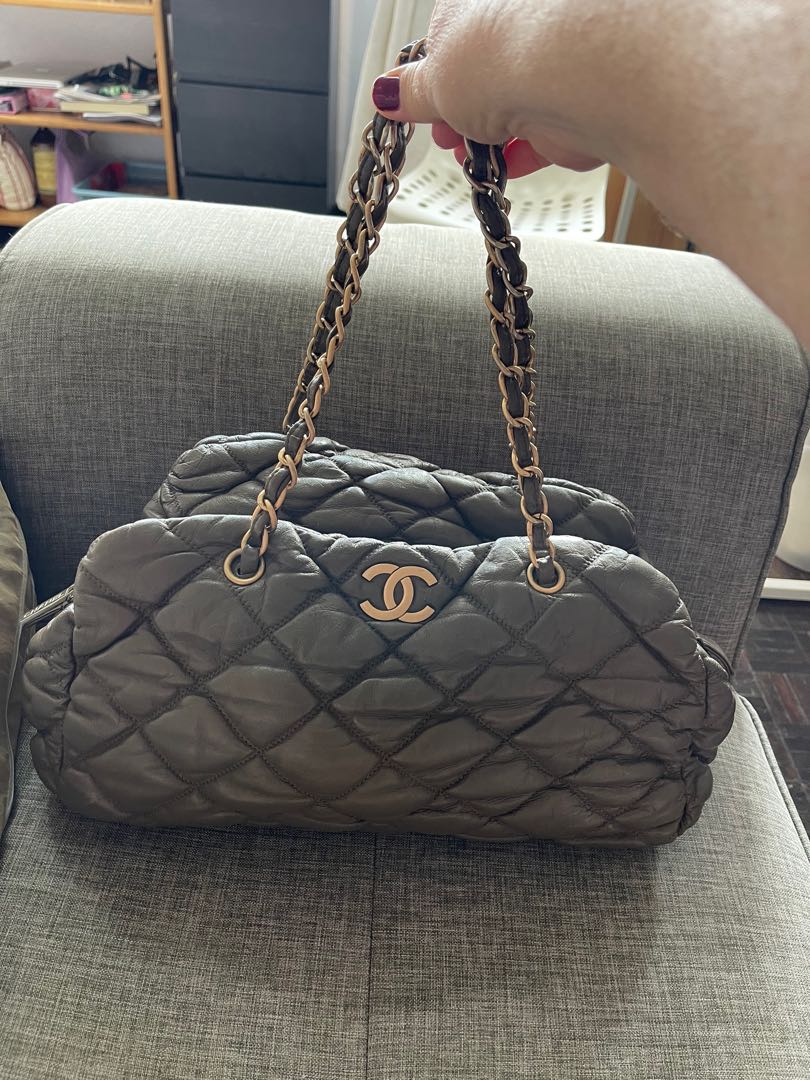 Chanel bubble shoulder w lampo zip, Women's Fashion, Bags & Wallets, Purses  & Pouches on Carousell