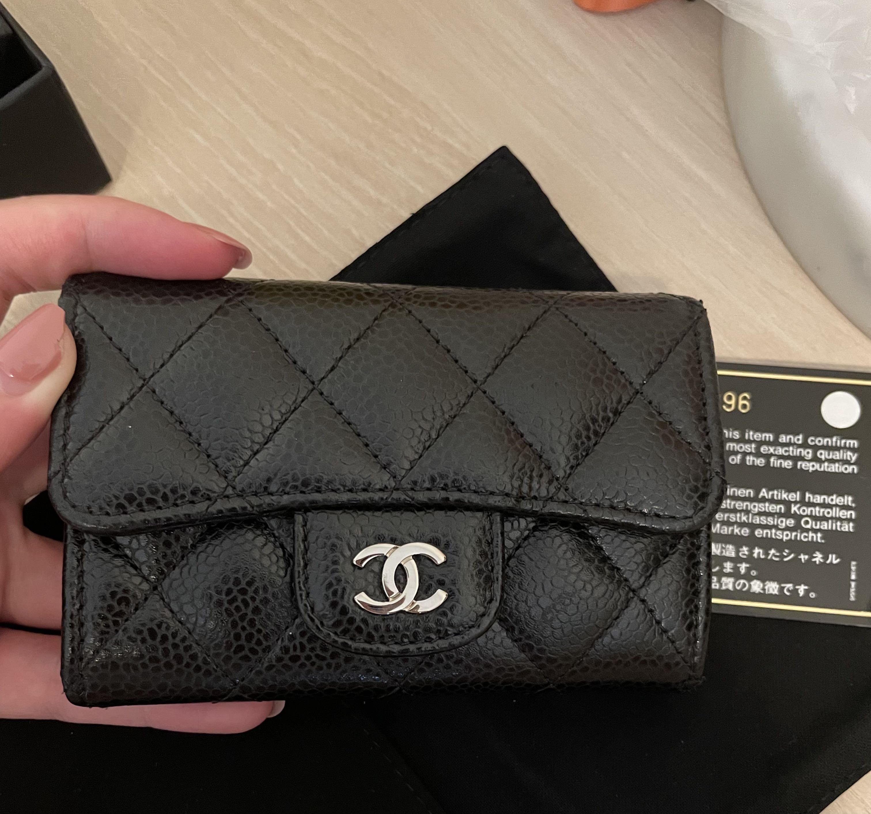 Chanel card holder black caviar leather  Chanel card holder, Chanel wallet,  Chanel handbags