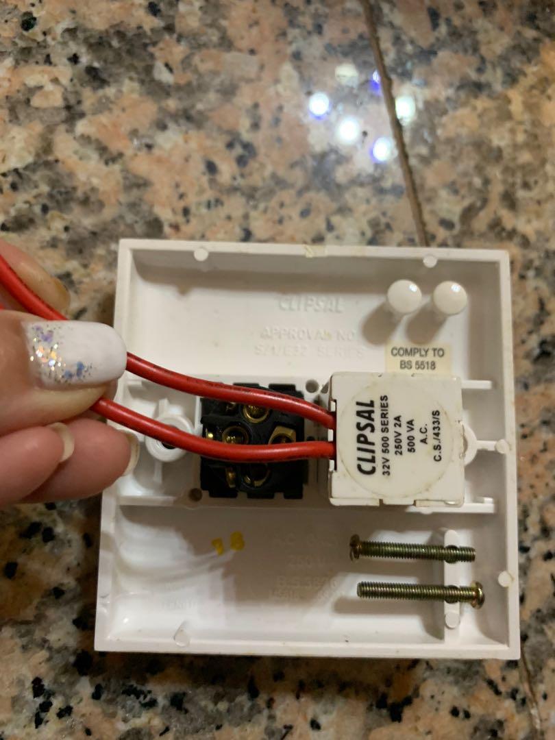 Clipsal light dimmer / 250V 2A 500VA / 32V 500 series / comply to BS