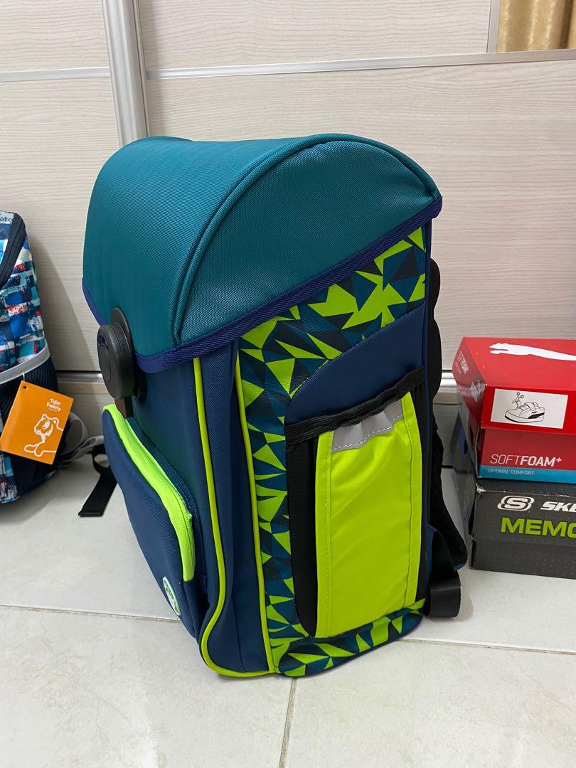 Coala larry bag gen II new with tag Babies Kids Going Out