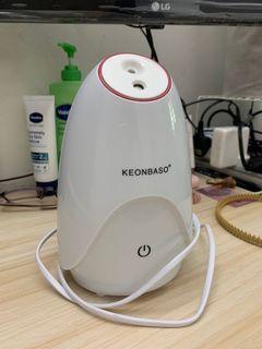 Cold and warm face steamer