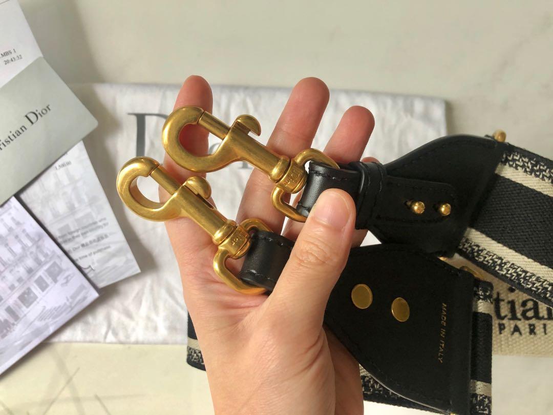 Dior bag shoulder hotsell strap