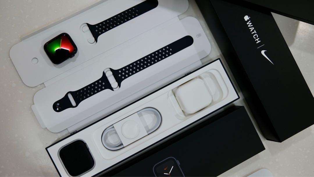 Excellent Apple Watch Series 5 Nike Edition 44mm GPS+Cellular Space Gray  Full Set, Electronics, Others on Carousell