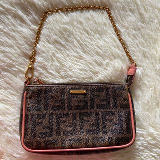 (Category: ) located in . Submitted by Le.Pattie.Luxe (Listing ID 1143304606, Image 1). Description: .