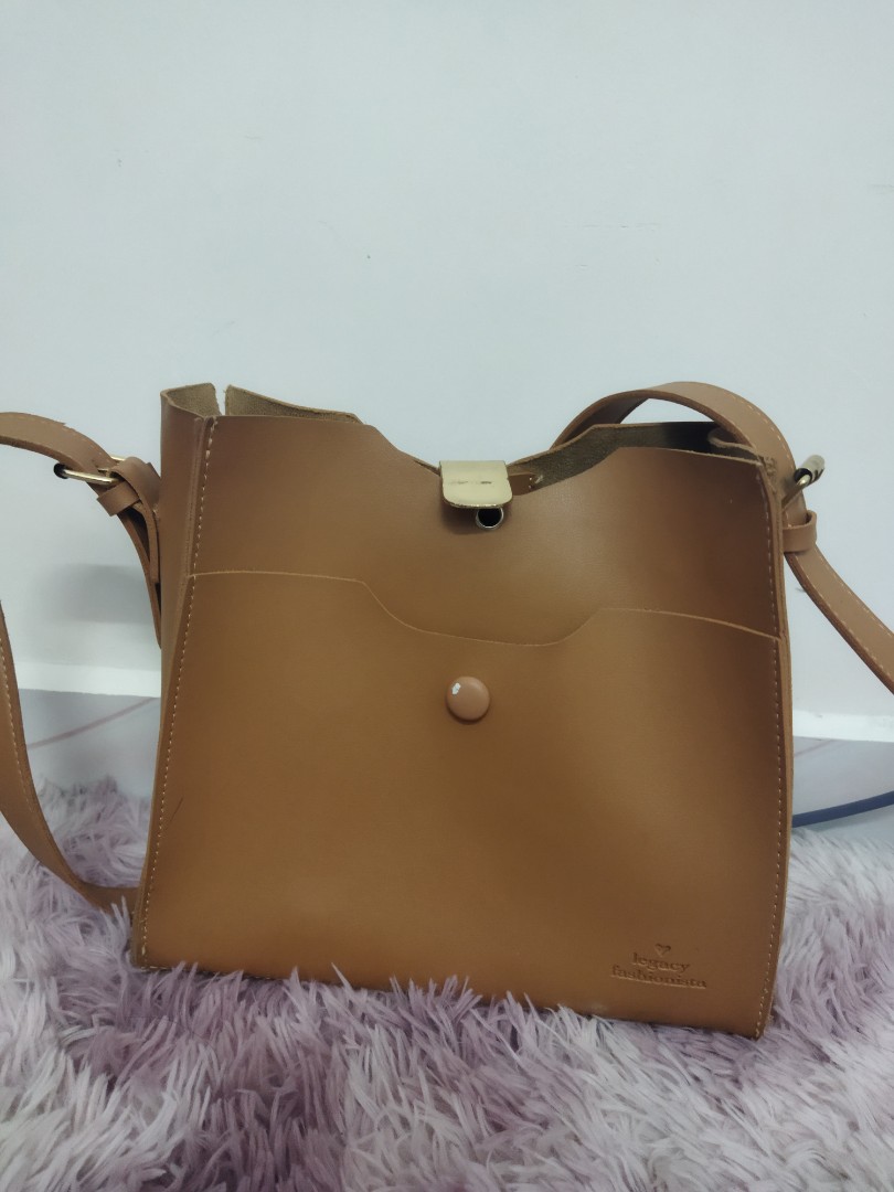 Fashionista handbags sales