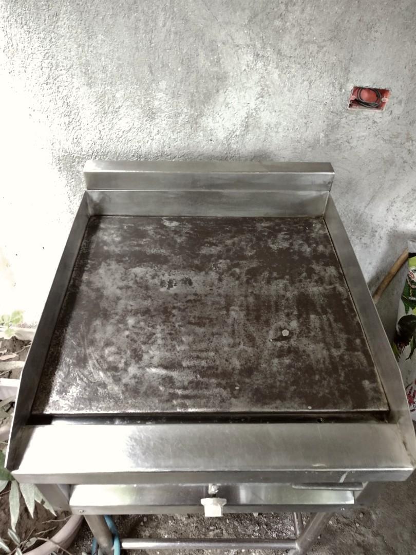 Heavy Duty burger griller (Category: BBQ, Grills & Hotpots) located in Quezon City. Submitted by somethingidwear (Listing ID 1143290958, Image 2). Description: secondhand burger griller 4k. Slightly negotiable. Orani, Bataan po location. For pickup lang po..
