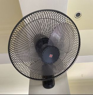 (Category: ) located in . Submitted by bobbobx (Listing ID 1143314344, Image 1). Description: .