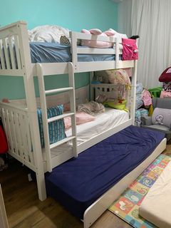 (Category: ) located in . Submitted by sealss (Listing ID 1143344989, Image 1). Description: .
