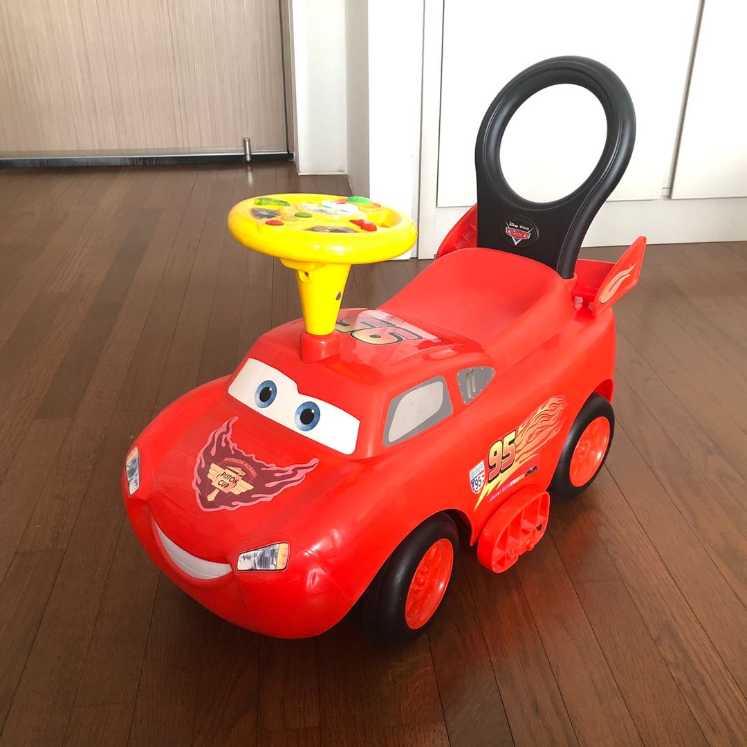Lightning mcqueen store ride on toy