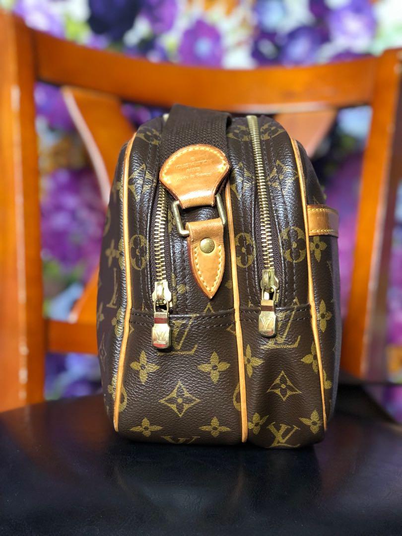 Louis Vuitton Reporter Sling (Category: Luxury Bags & Wallets) located in Mandaluyong City. Submitted by AvekLuxuriesPh2020 (Listing ID 1143453023, Image 3). Description: 📍Guaranteed Original 📍Money Back Guaranteed 📍Japan Source ONLY ✅RankA+ ✅with DustBag ✅No Flaws ✅well Loved 🌸Also Showed in our FB Live Page🌸 .