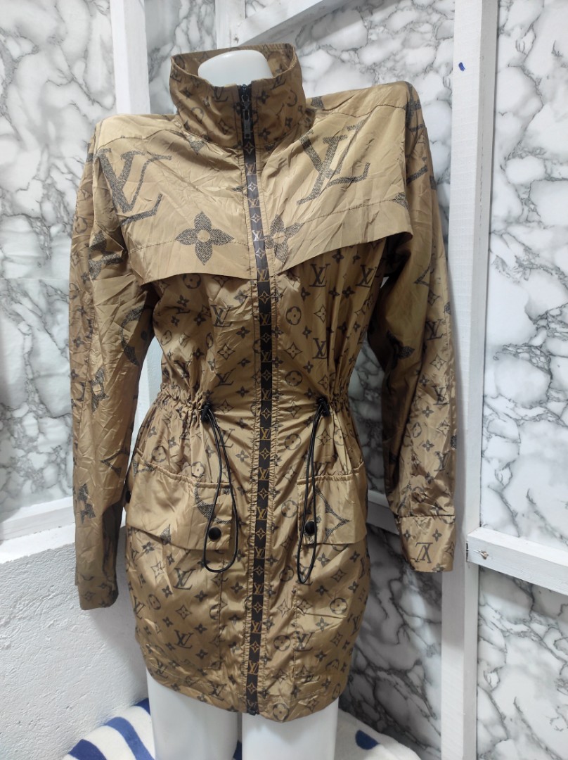 Vintage LV Louis Vuitton Windbreaker Jacket., Men's Fashion, Coats, Jackets  and Outerwear on Carousell