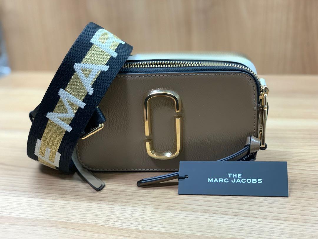Marc Jacobs Camera Bag Logo Strap Snapshot, Women's Fashion, Bags