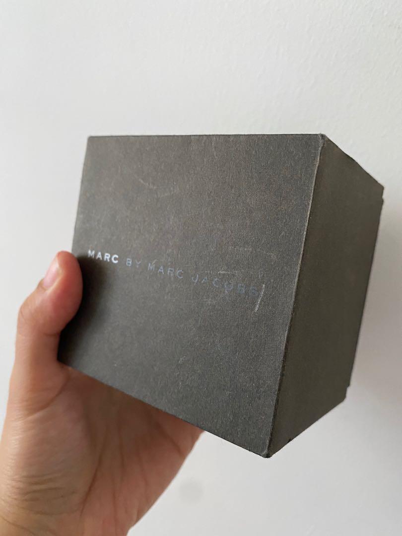 Marc jacobs rectangular watch store