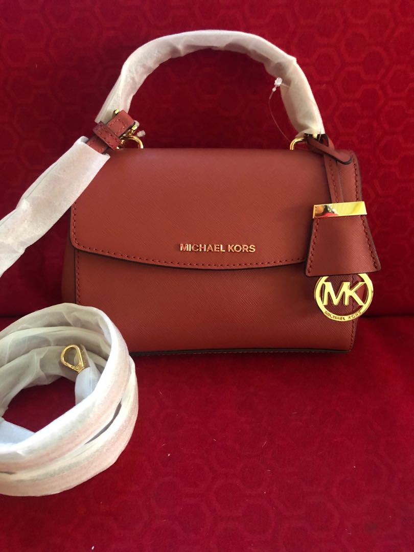 Michael Kors Ava XS, Women's Fashion, Bags & Wallets, Cross-body Bags on  Carousell