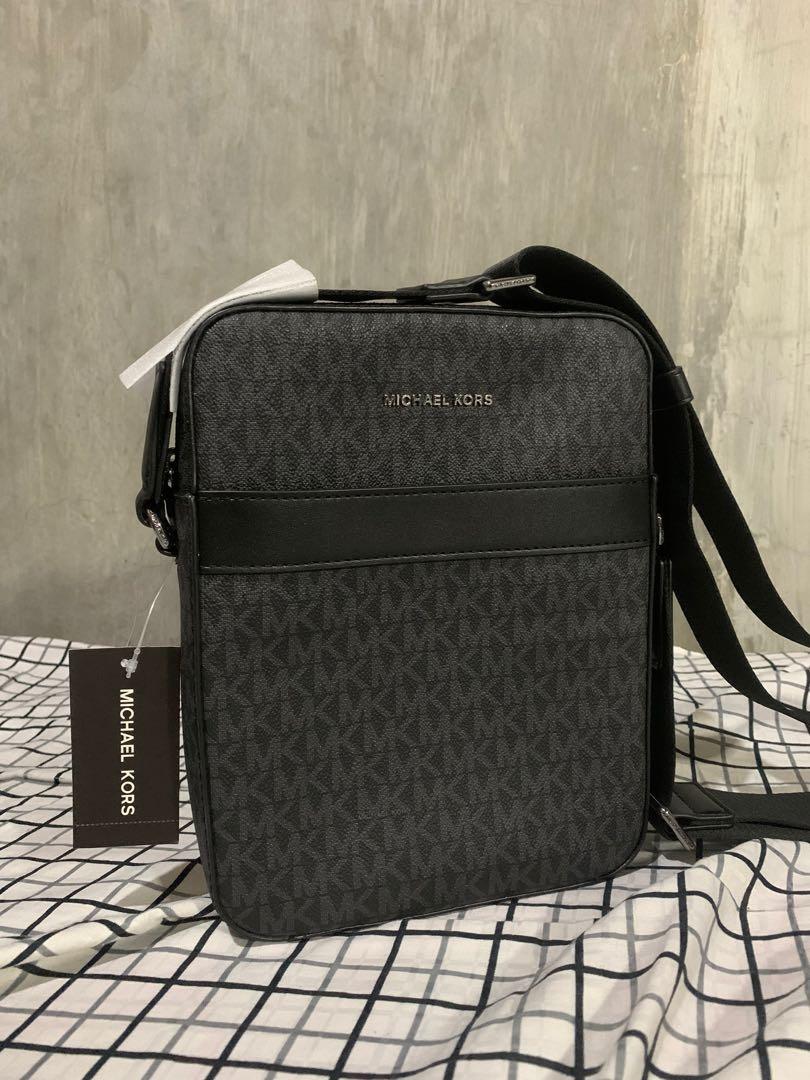 louis vuitton saintonge monogram