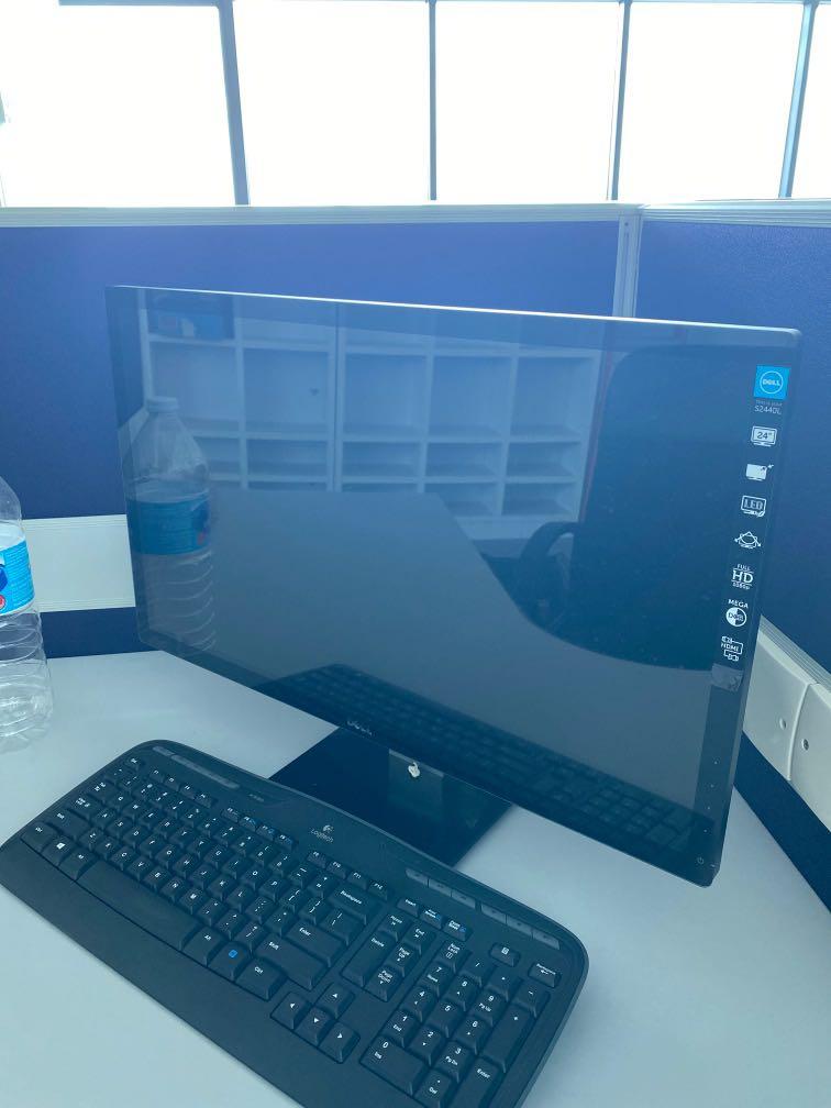Monitor (Category: Desktops) located in Kuala Lumpur. Submitted by hoobegah (Listing ID 1143325701, Image 1). Description: .