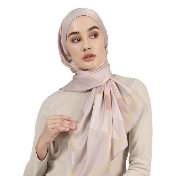 Geometric shawl cheap