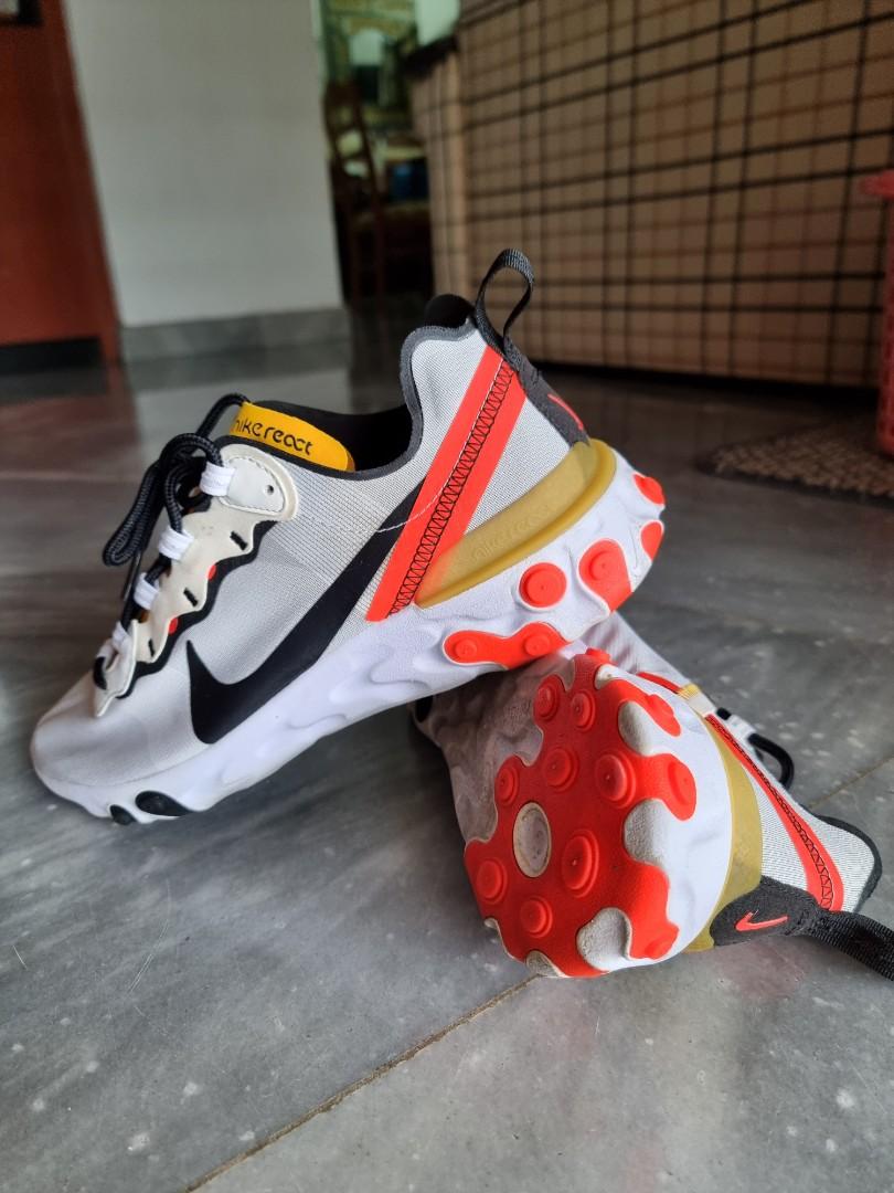 NIKE REACT ELEMENT 55 (Category: Sneakers) located in Petaling Jaya. Submitted by mentosgrape (Listing ID 1143373961, Image 3). Description: Pair of Nike React in excellent condition gifted to me recently, but at the wrong size for me so keen to sell this pair away. Size: US 8 / UK 7 / EUR 41.