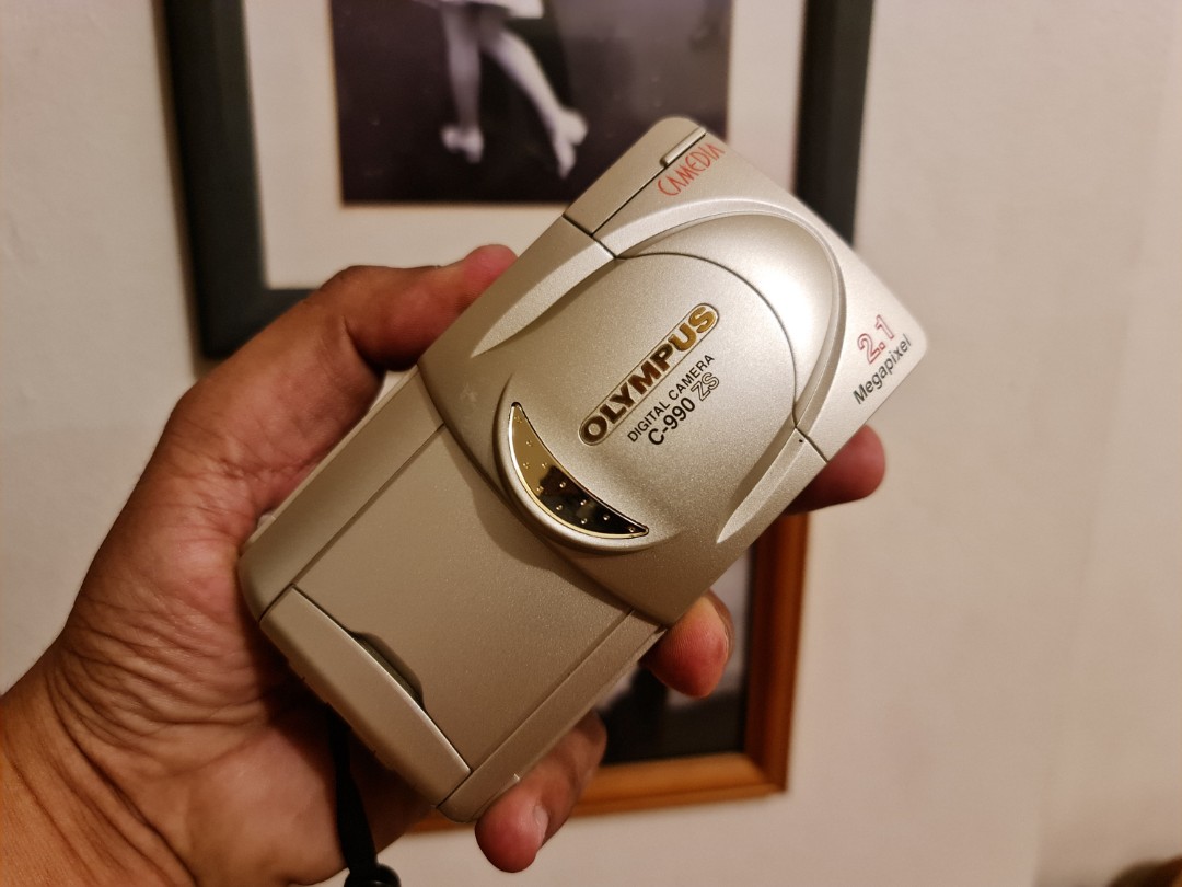 Olympus C-990 ZS 2.1 Megapixels, Photography, Cameras on Carousell