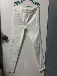 (Category: ) located in . Submitted by k.rph (Listing ID 1143403015, Image 1). Description: .